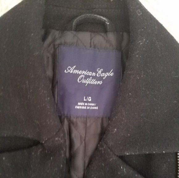 SOLD🖤AE Coat🖤 - Picture 4 of 4